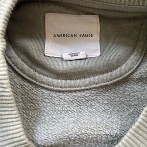 American Eagle Outfitters Green Crew Neck Sweater